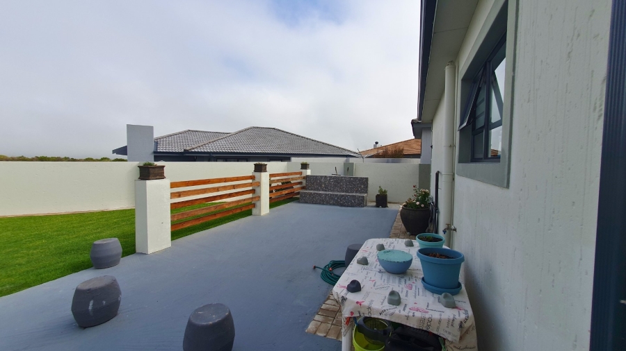 2 Bedroom Property for Sale in Dana Bay Western Cape